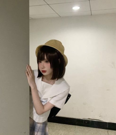 风流的女佣人bd播放