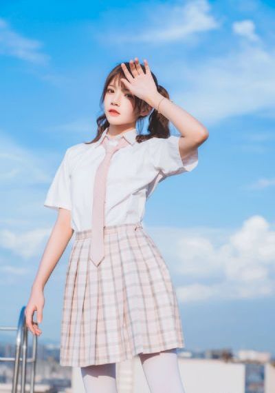 惩罚女仆扒开跪着视频网站